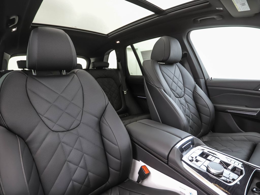 Thumbnail: 2026 BMW X5 - 32