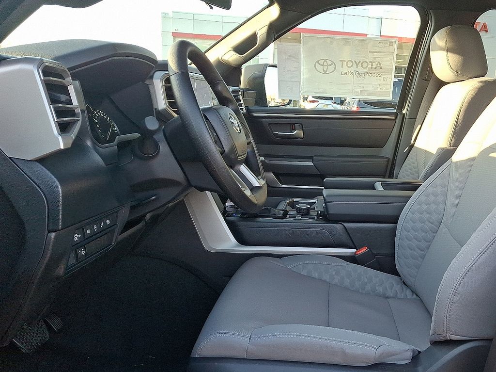 2025 Toyota Tundra SR5 6