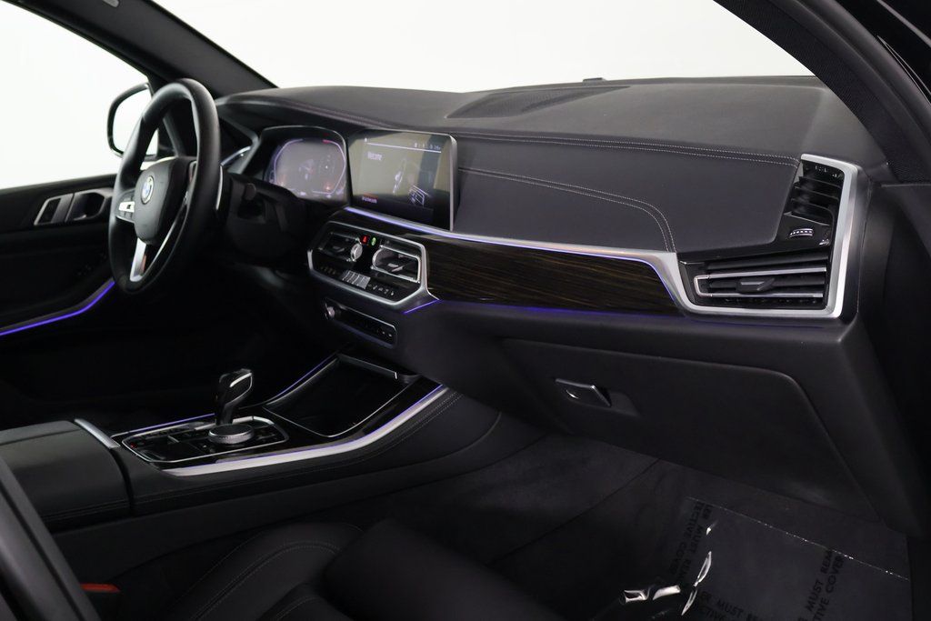 Thumbnail: 2020 BMW X5 - 9