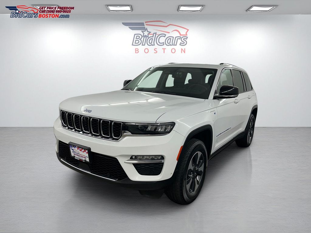  2022 Jeep Grand Cherokee 4xe 4WD   