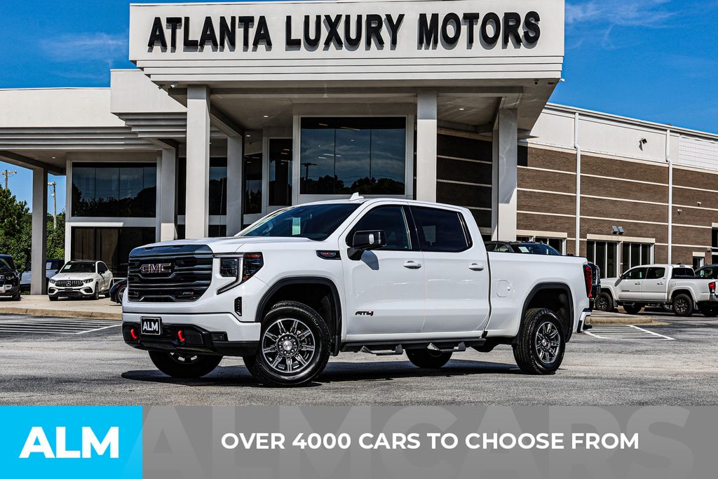 Used 2022 White GMC AT4 image 2