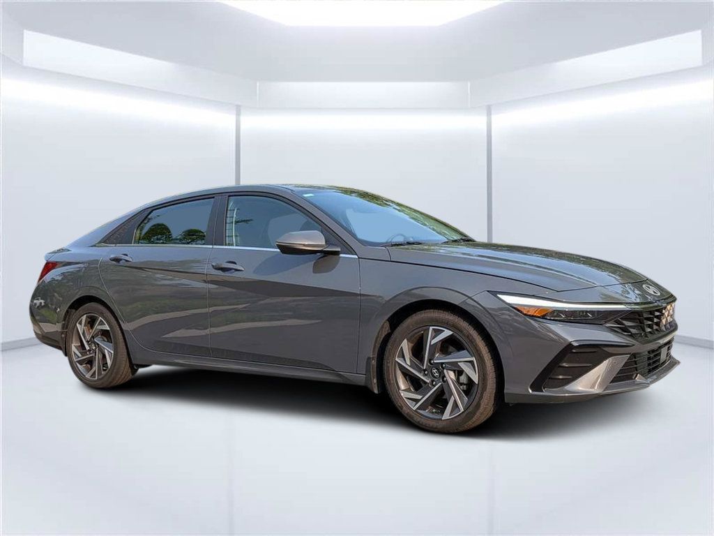 2024 Hyundai Elantra Hybrid Limited