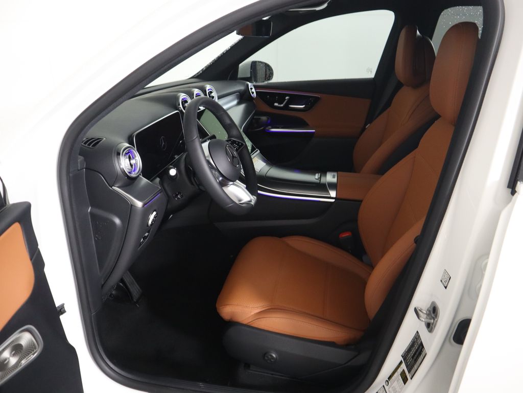 Thumbnail: 2026 Mercedes-Benz GLC - 21
