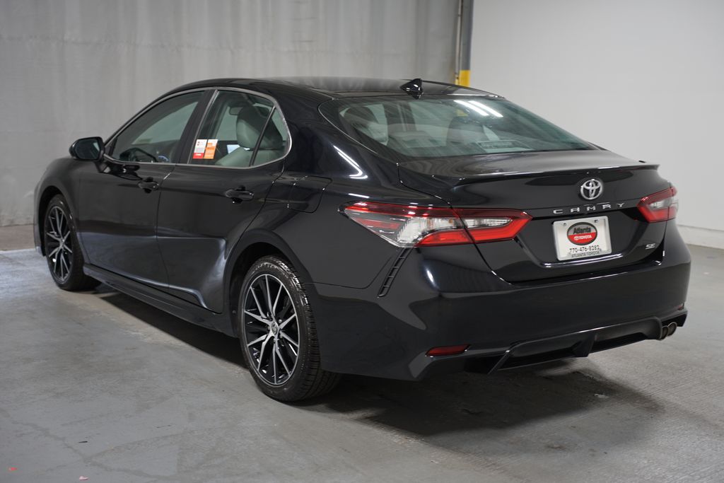 2023 Toyota Camry SE 6