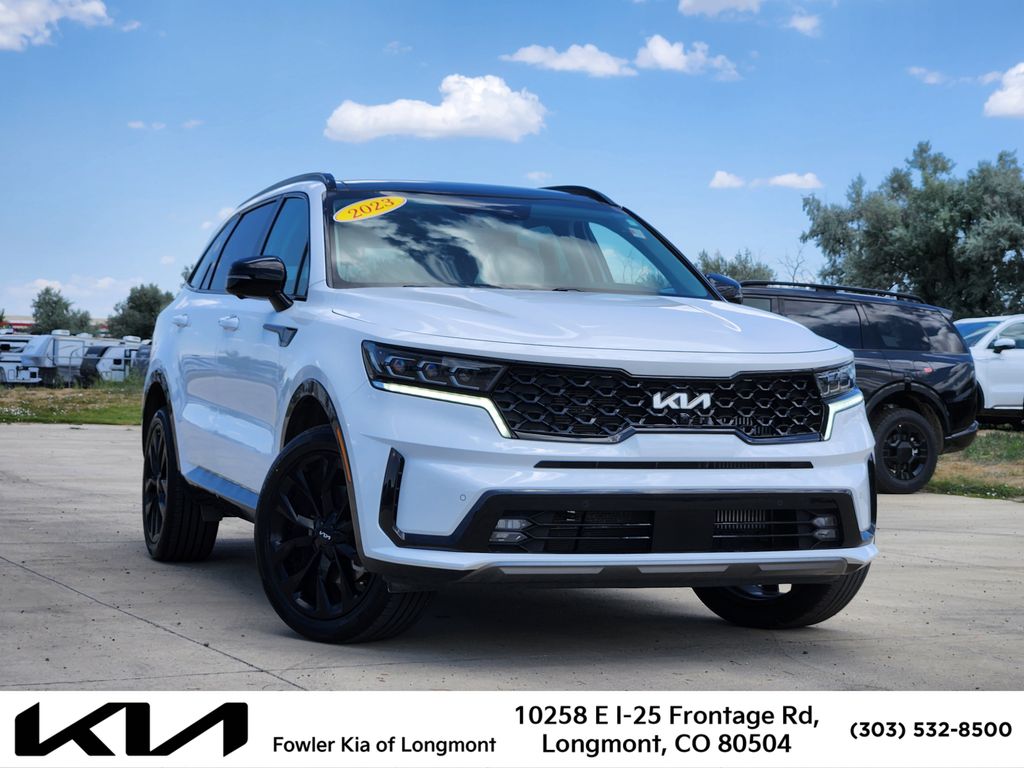 Glacial White Pearl 2023 Kia Sorento SUV / Crossover All-Wheel Drive 8-Speed Dual Clutch