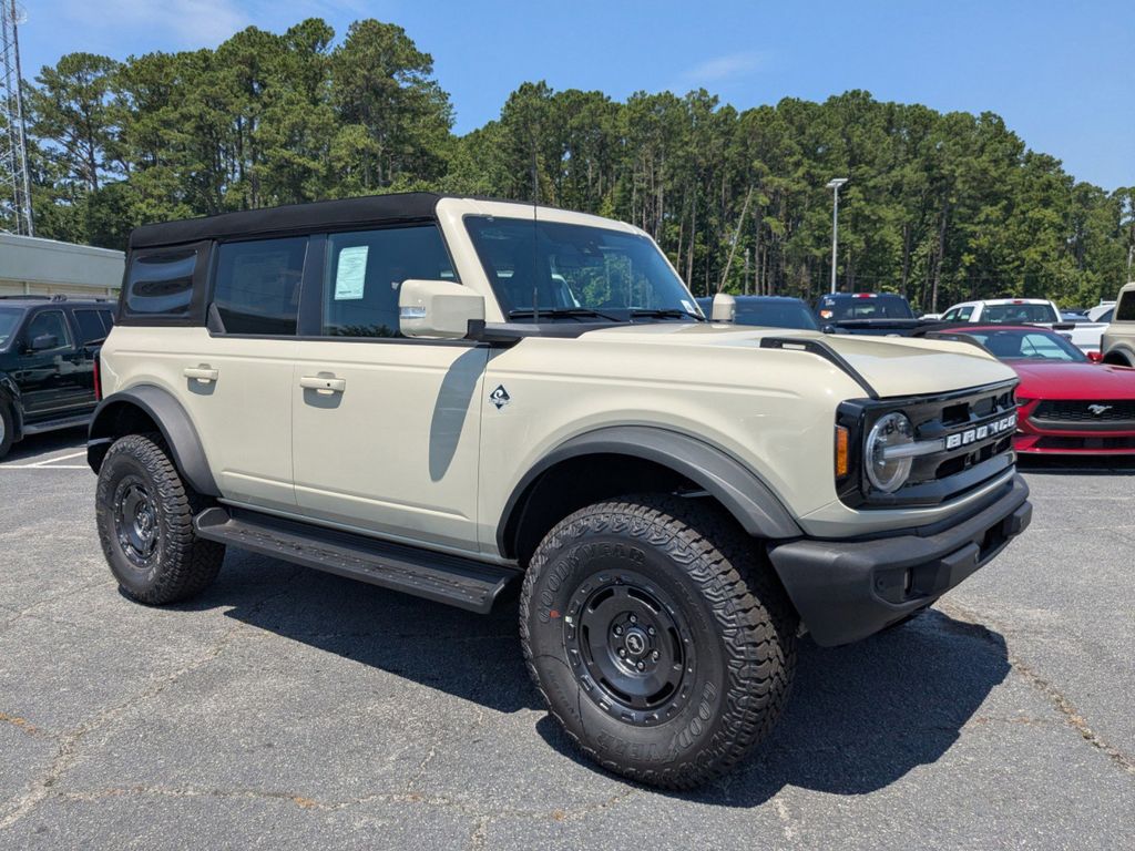2025 Ford Bronco Outer Banks