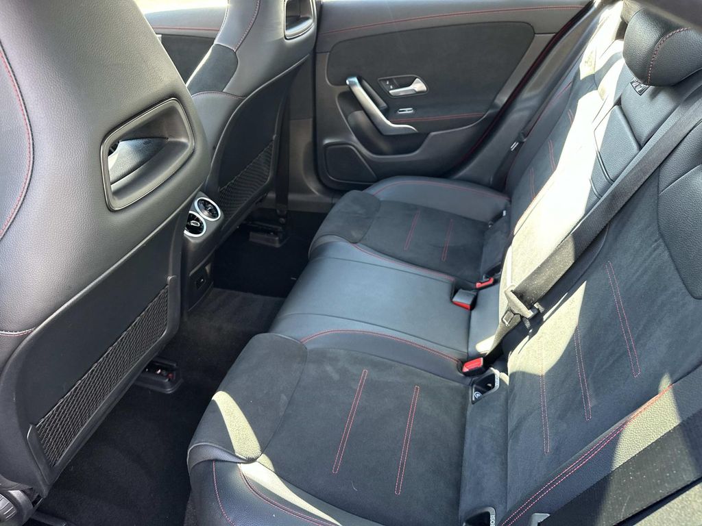 Thumbnail: 2022 Mercedes-Benz CLA - 25