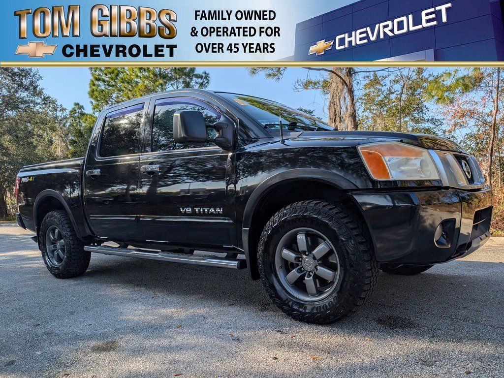 2014 Nissan Titan PRO-4X Crew Cab 4WD