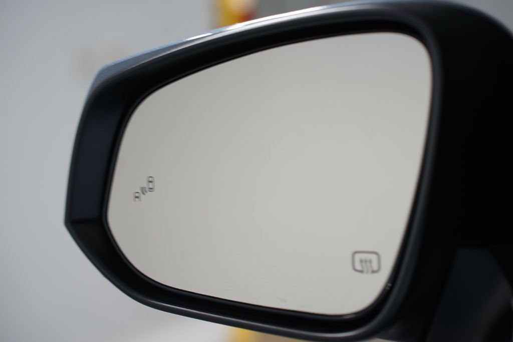 Thumbnail: 2024 Toyota Corolla Cross - 25