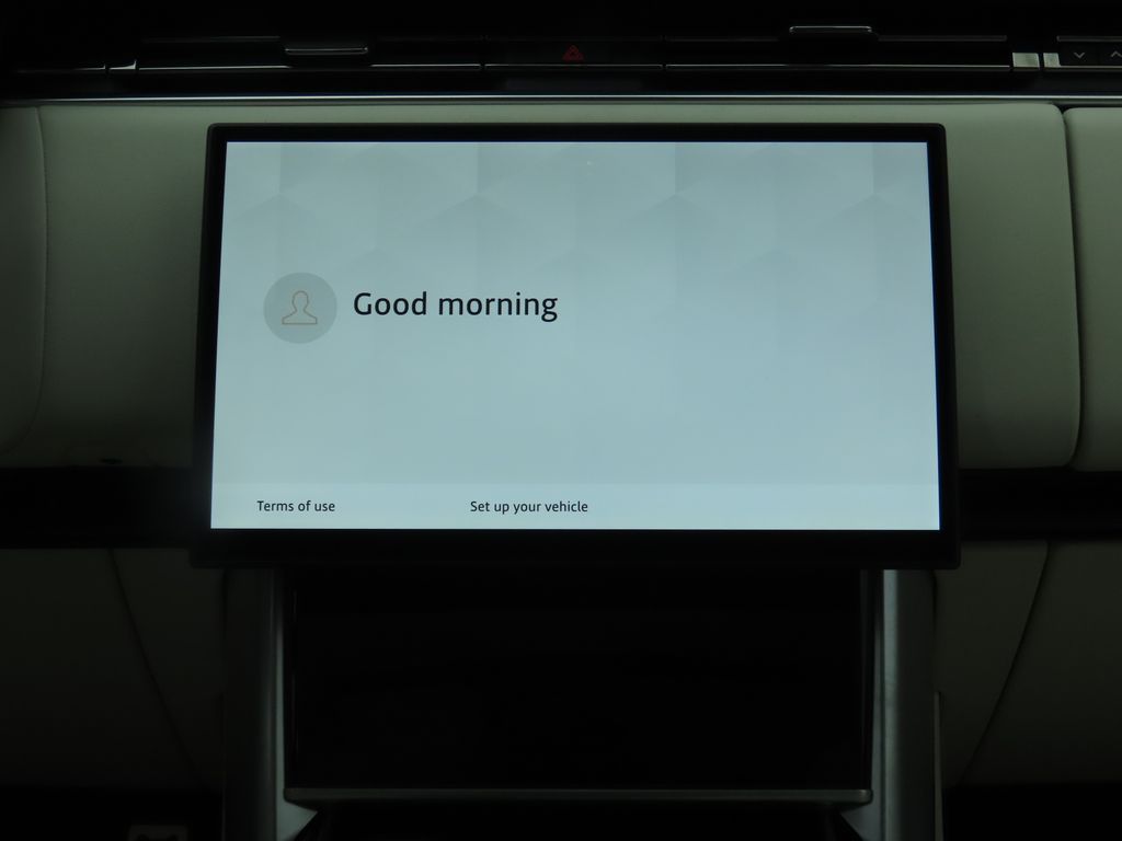 Thumbnail: 2025 Land Rover Range Rover - 15