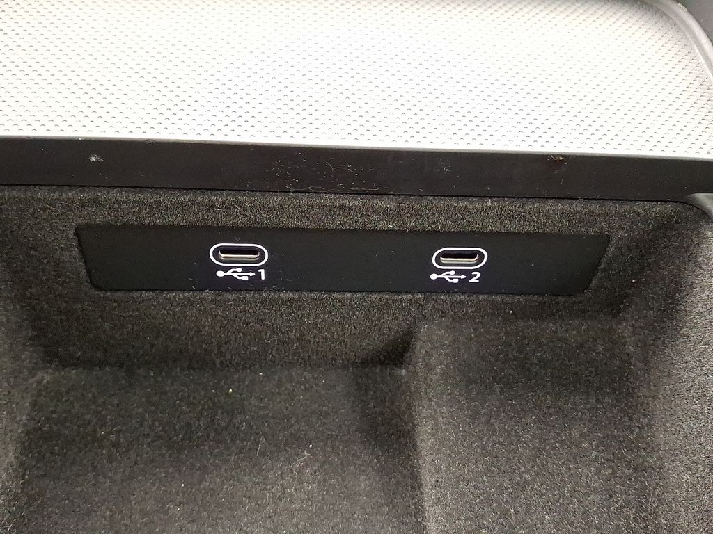 Thumbnail: 2025 Audi Q7 - 26