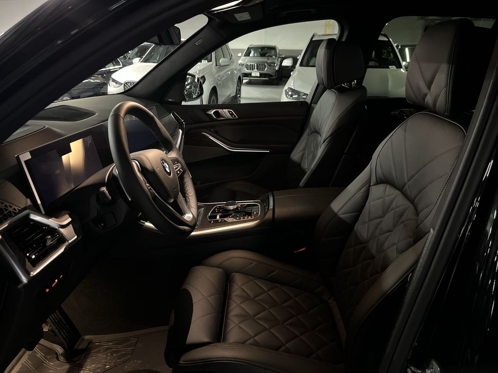 Thumbnail: 2026 BMW X5 - 11