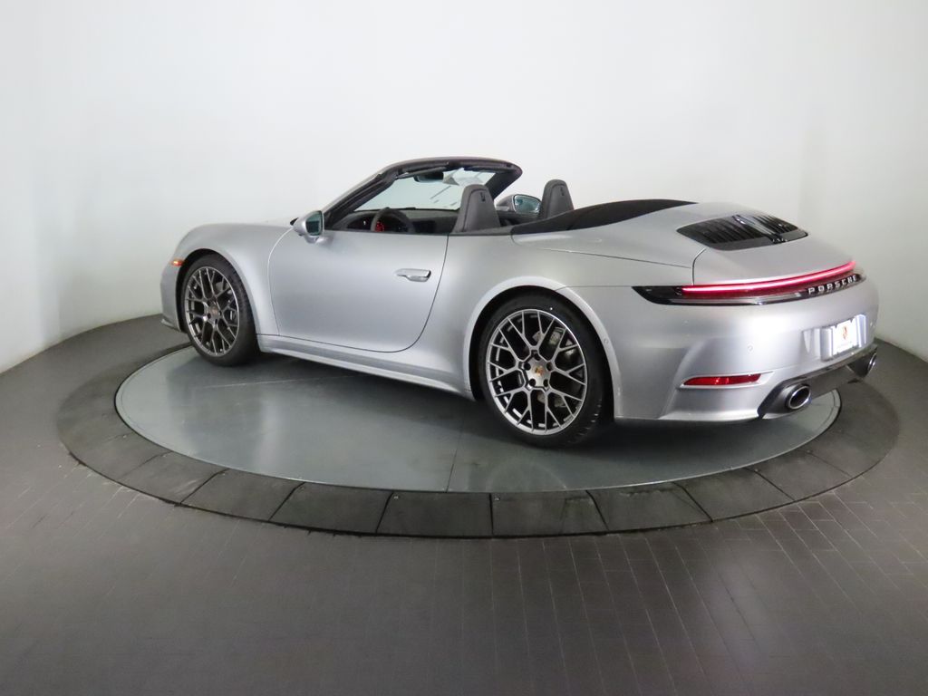 Thumbnail: 2026 Porsche 911 - 13