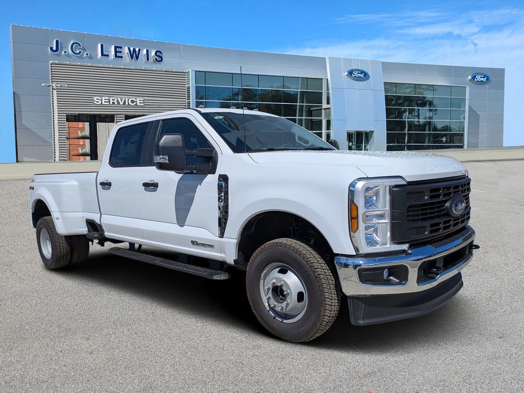 2026 Ford F-350 Super Duty XL