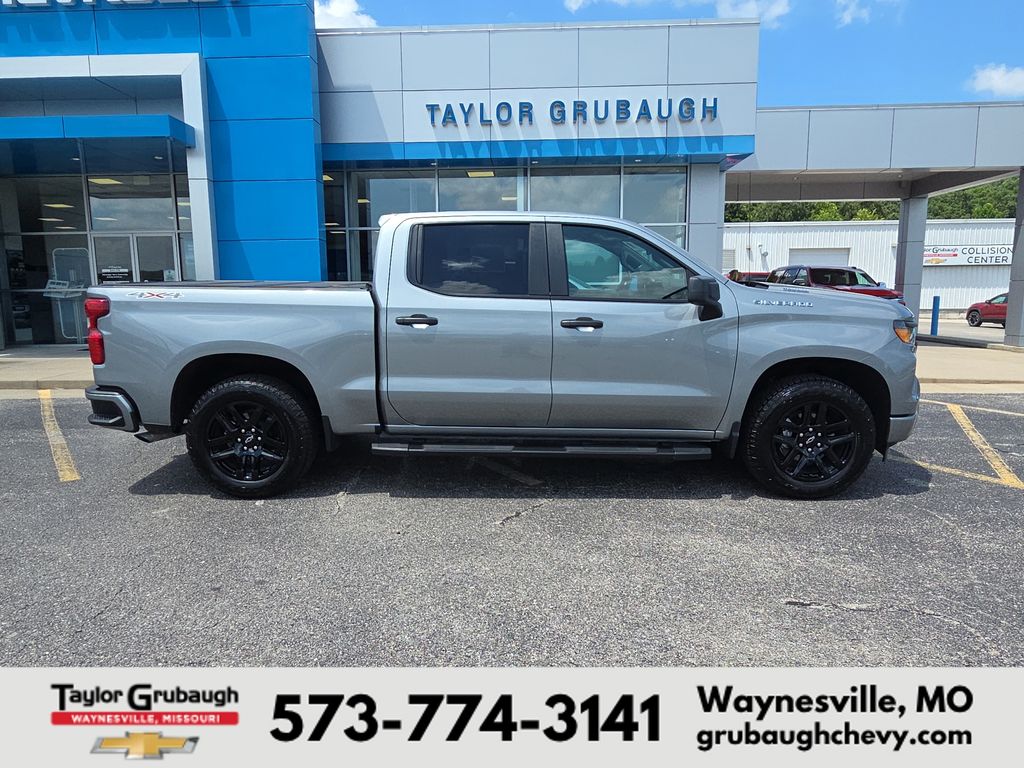 Sterling Gray Metallic 2026 Chevrolet Silverado 1500 Pickup Truck Four-Wheel Drive 8-Speed Automatic