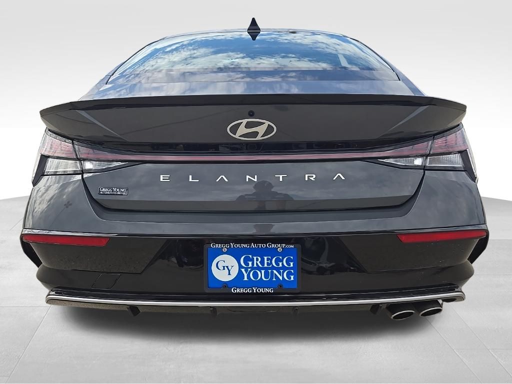 Used 2024 Hyundai Elantra Sedan