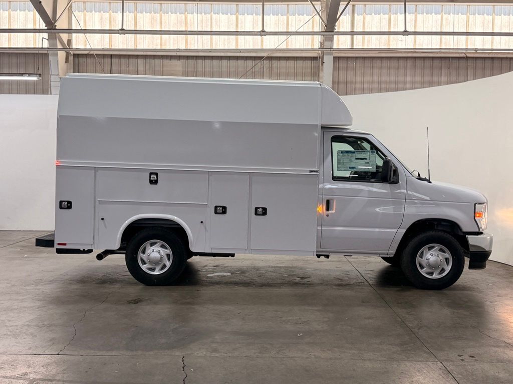 2026 Ford E-350SD Base
