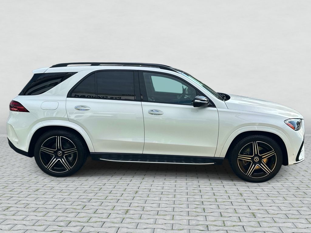 Thumbnail: 2026 Mercedes-Benz GLE - 4