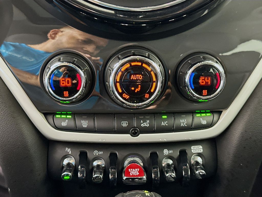 Thumbnail: 2018 MINI Cooper Countryman - 16