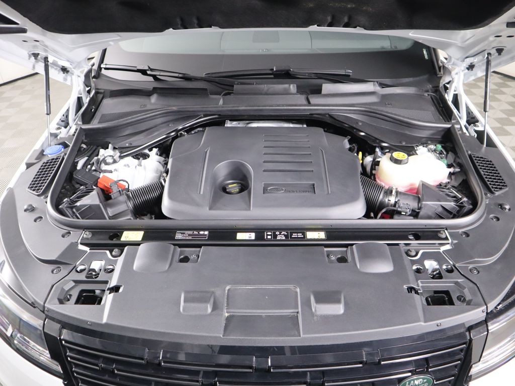 Thumbnail: 2025 Land Rover Range Rover Sport - 31