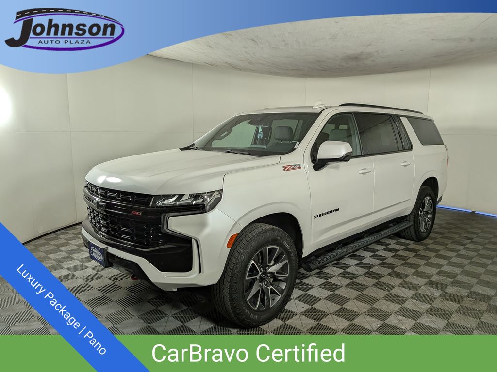 White (Iridescent Pearl Tricoat) 2024 Chevrolet Suburban Z71 4WD SUV / Crossover Four-Wheel Drive