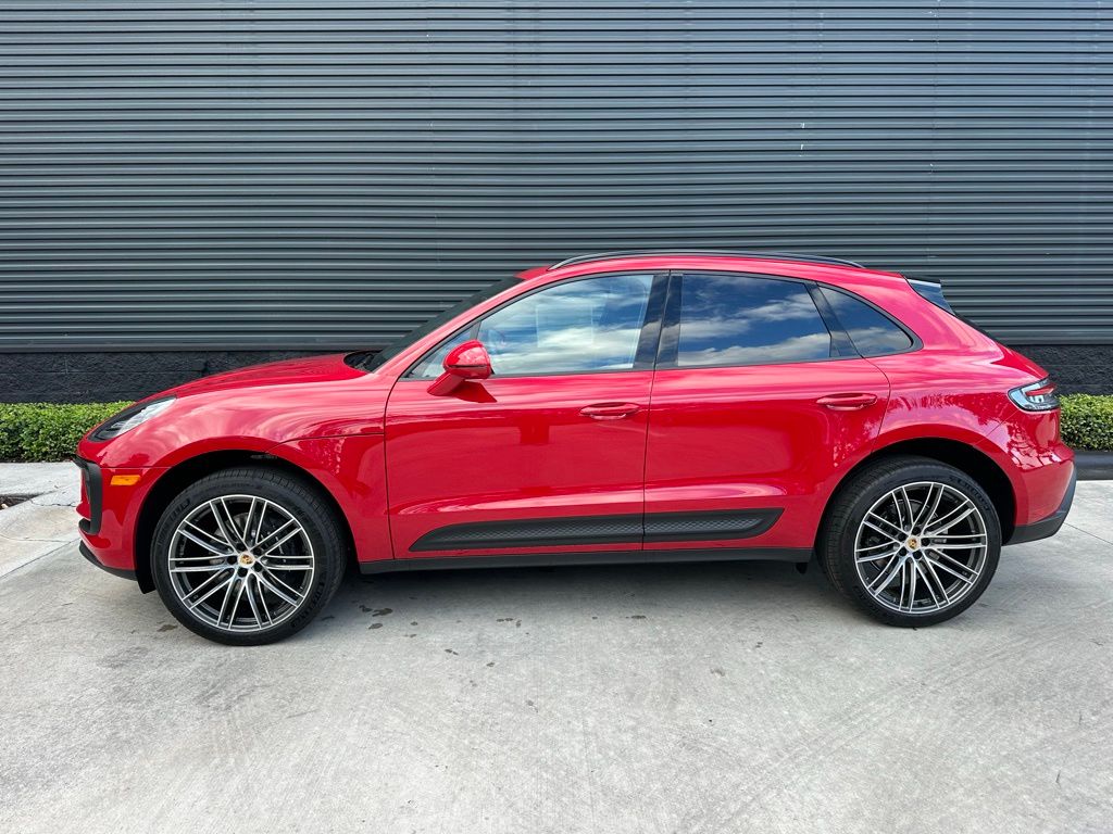 Thumbnail: 2026 Porsche Macan - 2