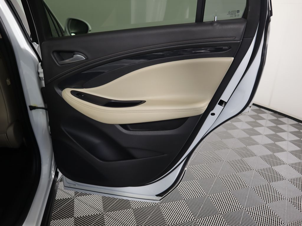 Thumbnail: 2018 Buick Envision - 28