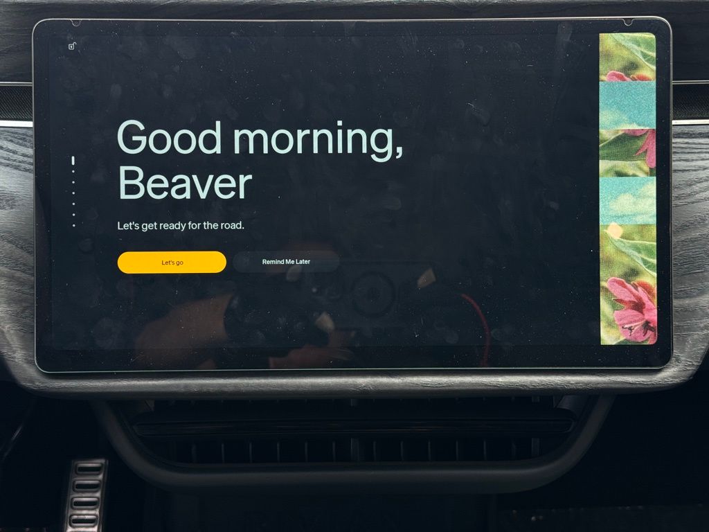 2022 Rivian R1T Adventure photo 17