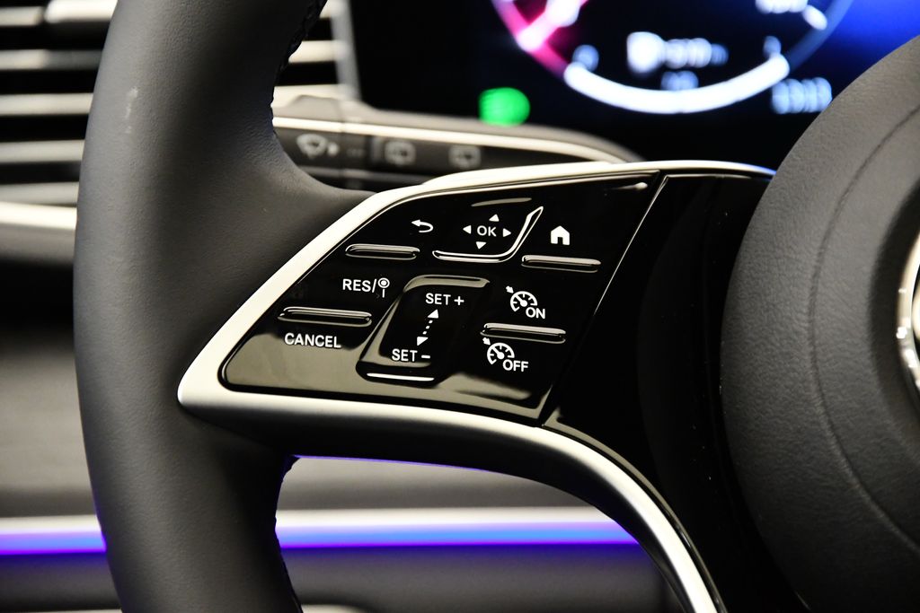 Thumbnail: 2025 Mercedes-Benz GLE - 23