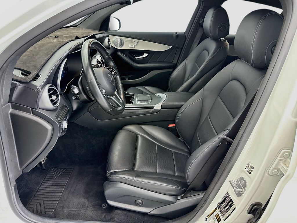 Thumbnail: 2020 Mercedes-Benz GLC - 17