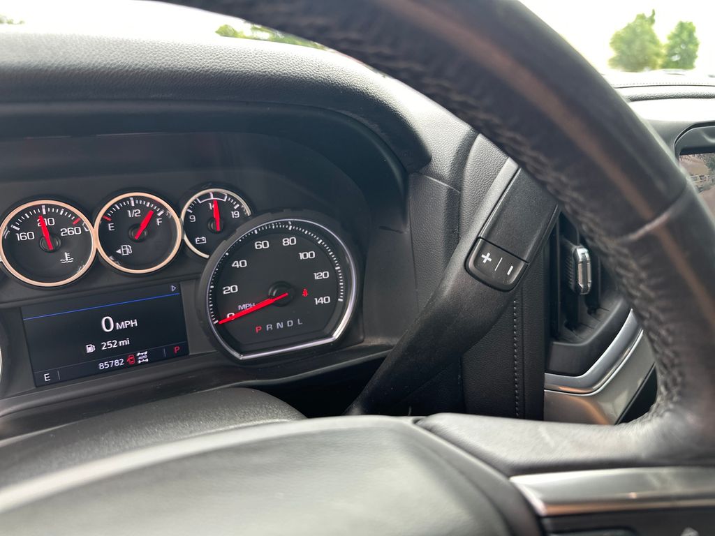 Used Car 2020 Chevrolet Silverado 1500  Lt Trail Boss For Sale Under $35,000 In Austin, Texas