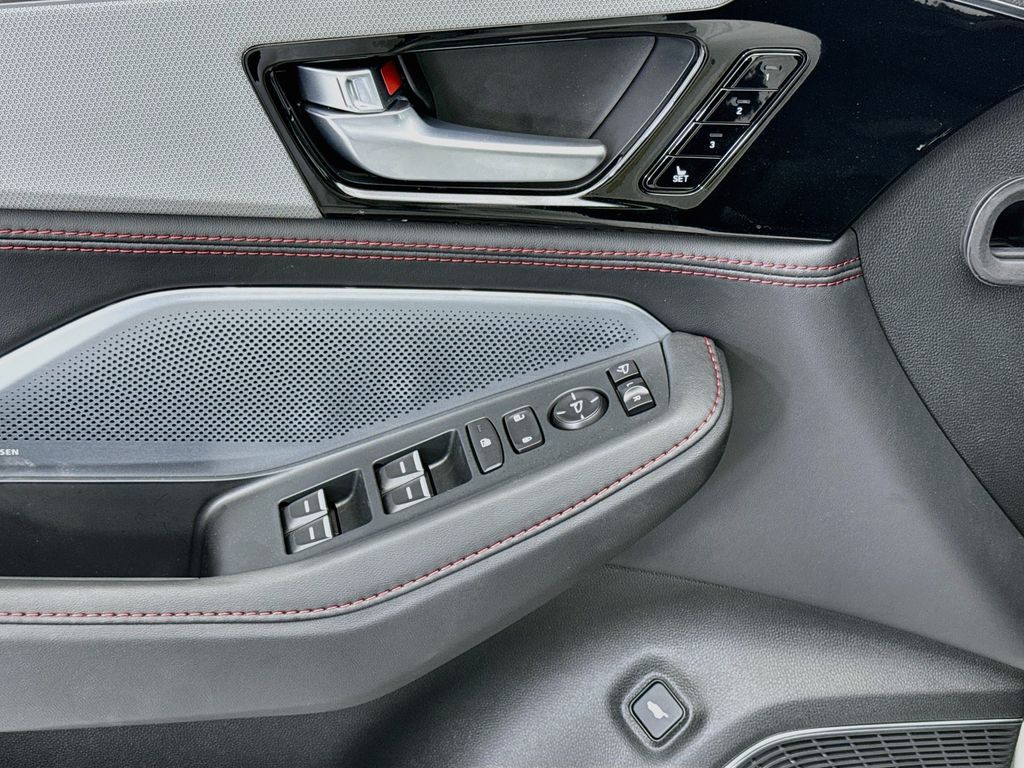 Thumbnail: 2026 Acura MDX - 24