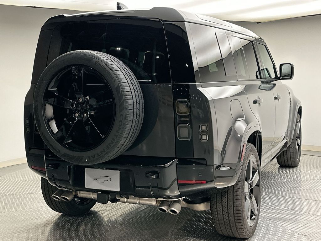 Thumbnail: 2026 Land Rover Defender - 3