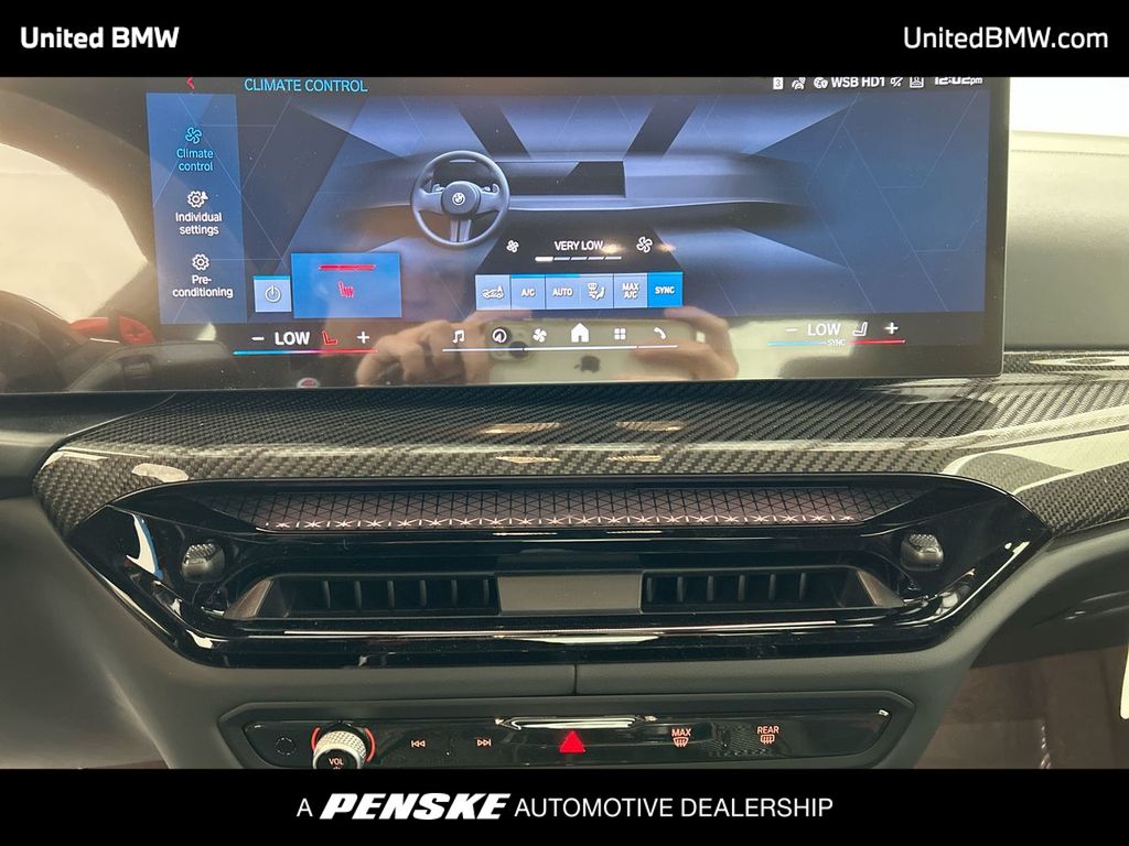 2025 BMW M4 CS 19