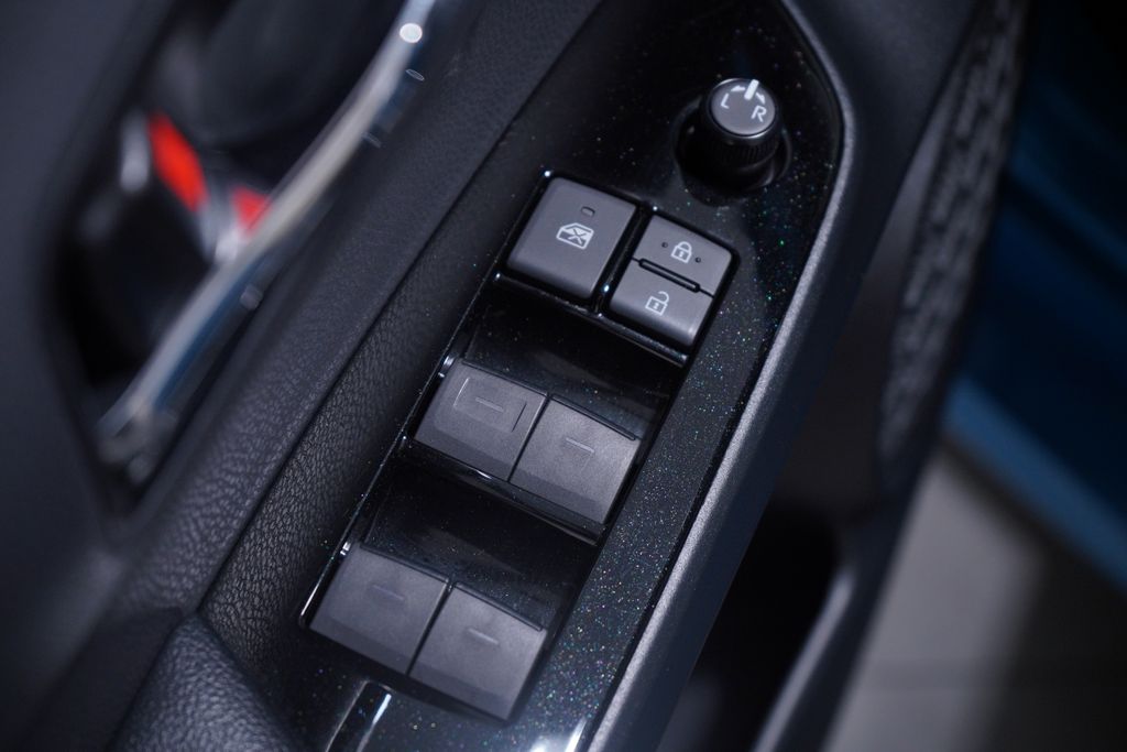 2019 Toyota Prius Prime Advanced 18