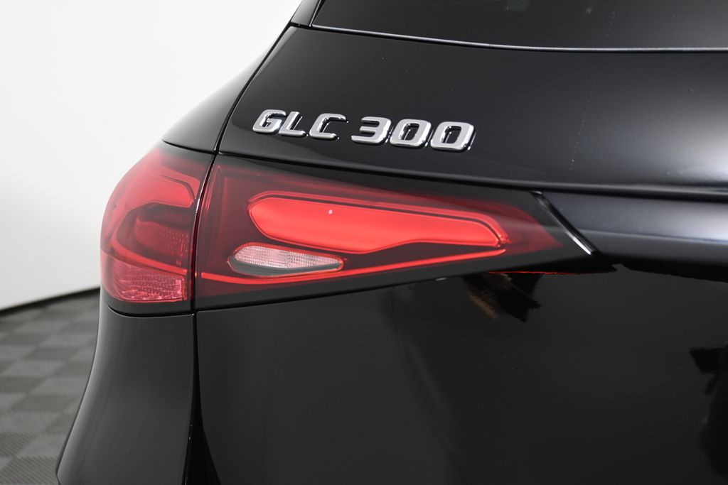 Thumbnail: 2026 Mercedes-Benz GLC - 12