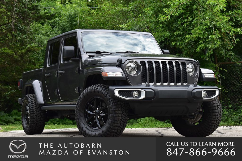 Gray (Granite Crystal Metallic Clearcoat) 2022 Jeep Gladiator Pickup Truck Four-Wheel Drive 8-Speed Automatic