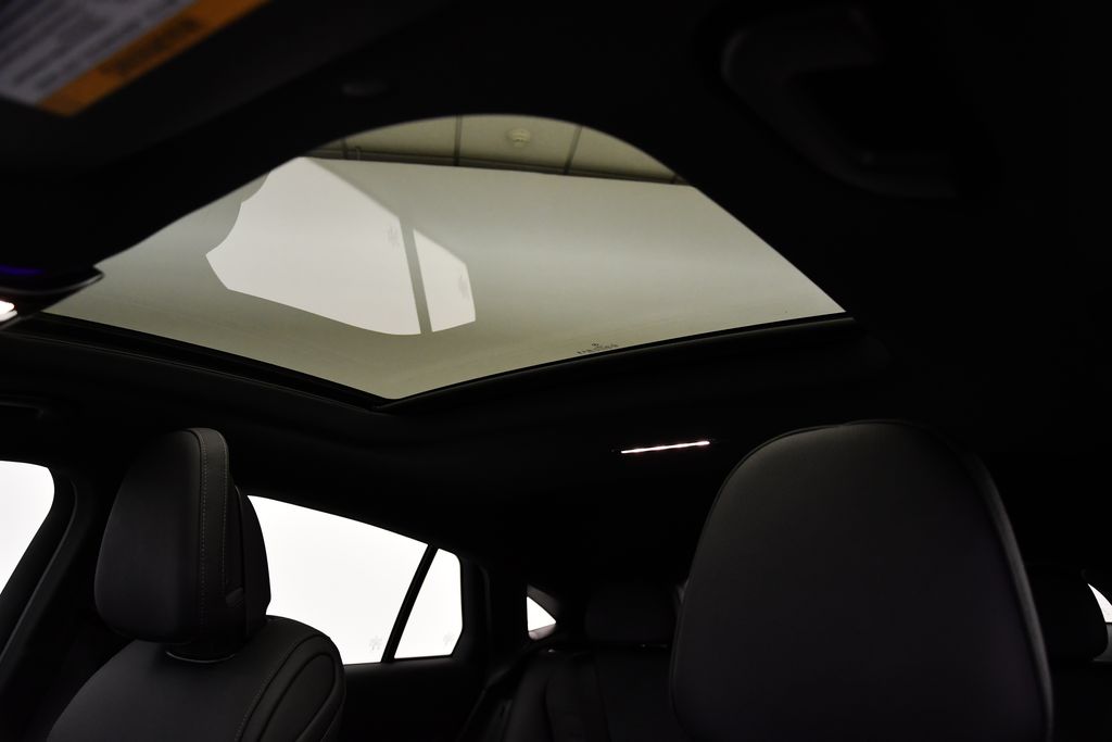 Thumbnail: 2025 Mercedes-Benz GLC - 18