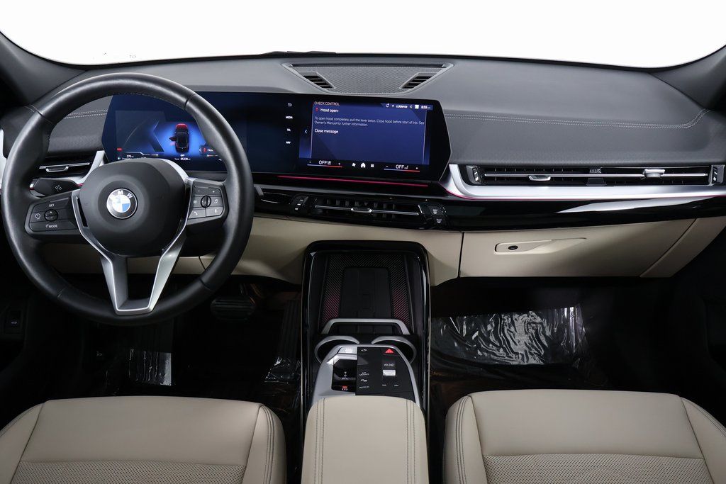 Thumbnail: 2025 BMW X2 - 8