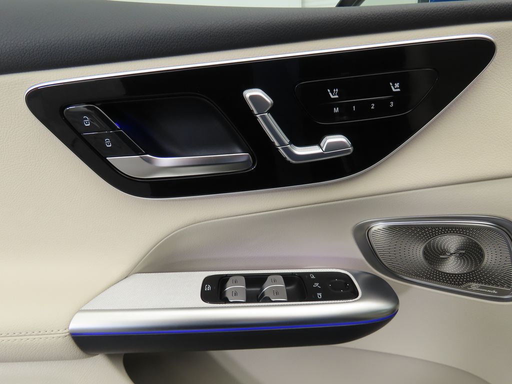 Thumbnail: 2026 Mercedes-Benz GLC - 25