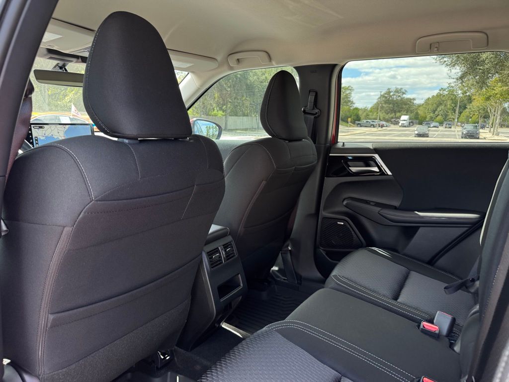 New 2025 Mitsubishi Outlander SUV