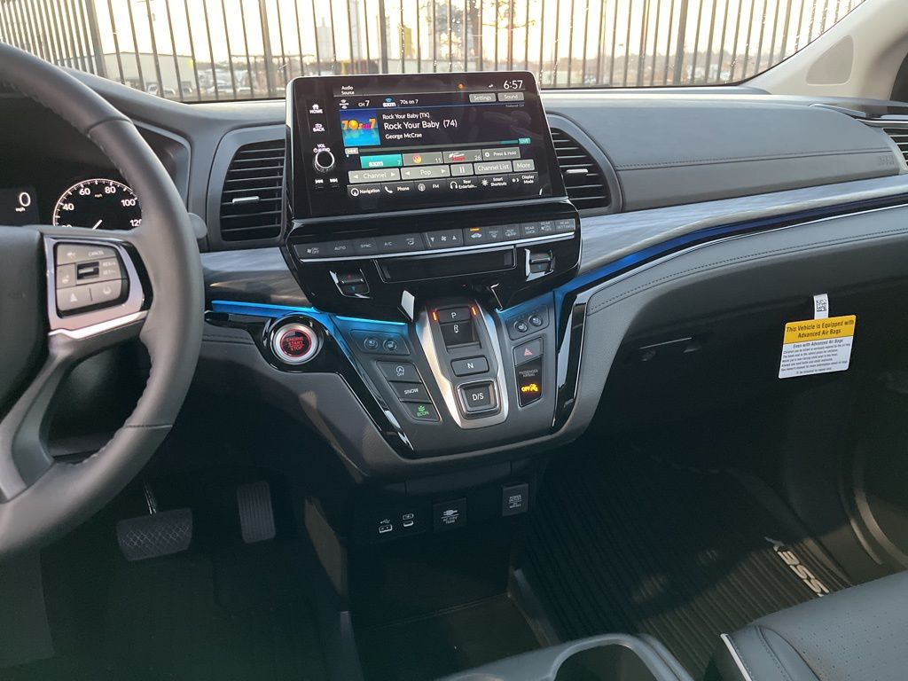Thumbnail: 2026 Honda Odyssey - 10