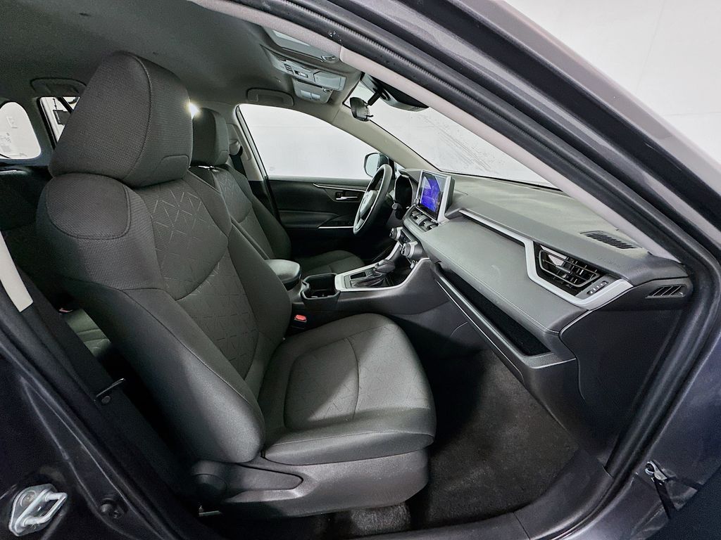 Thumbnail: 2024 Toyota RAV4 - 28