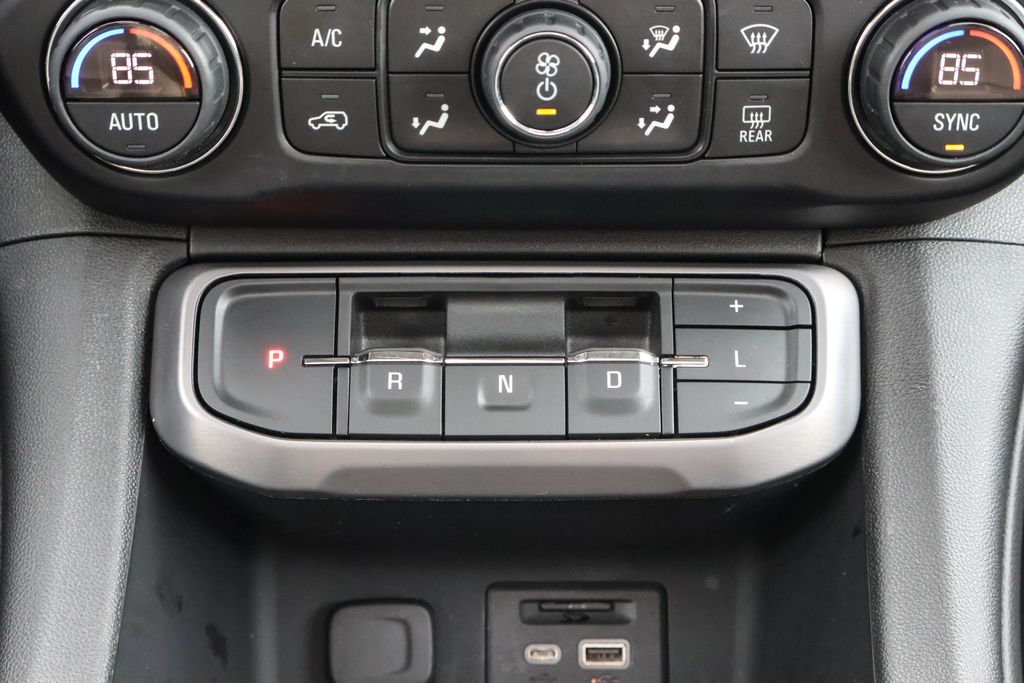 2021 GMC Acadia AT4 19