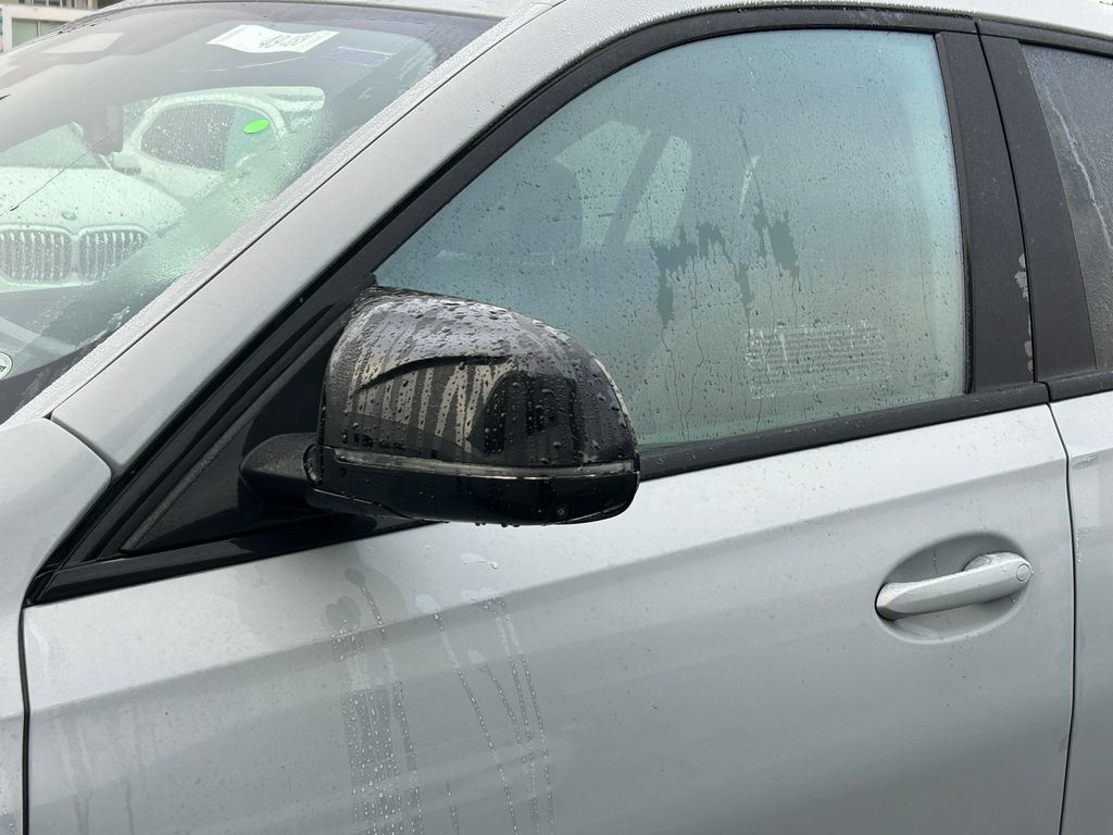 Thumbnail: 2026 BMW X6 - 10