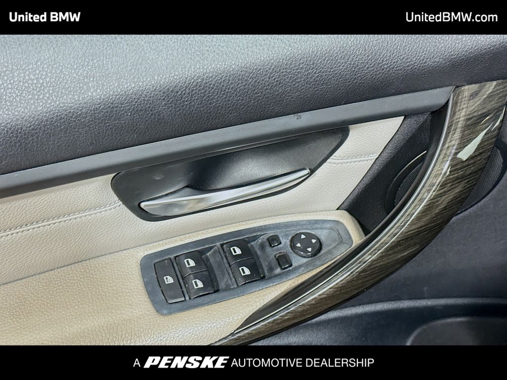 Thumbnail: 2013 BMW 3 Series - 3