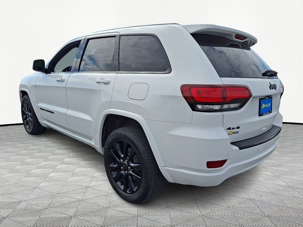 2017 Jeep Grand Cherokee — photo 5
