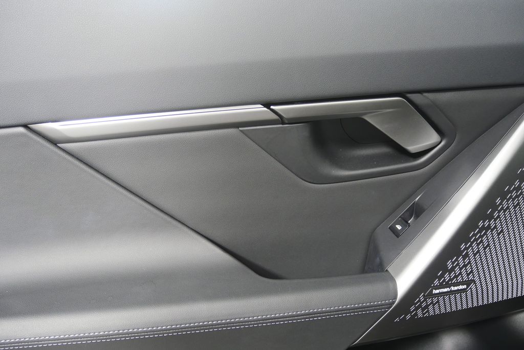 2024 BMW 5 Series 530i 13