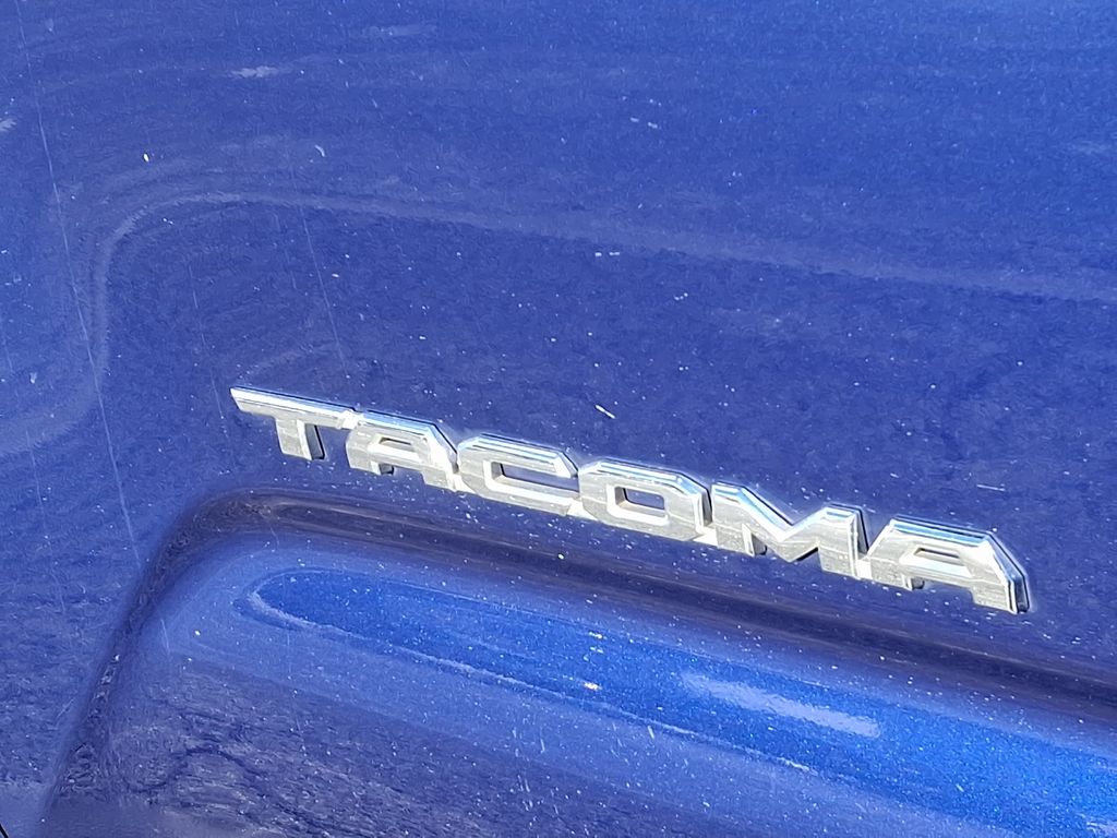 2022 Toyota Tacoma SR5 30