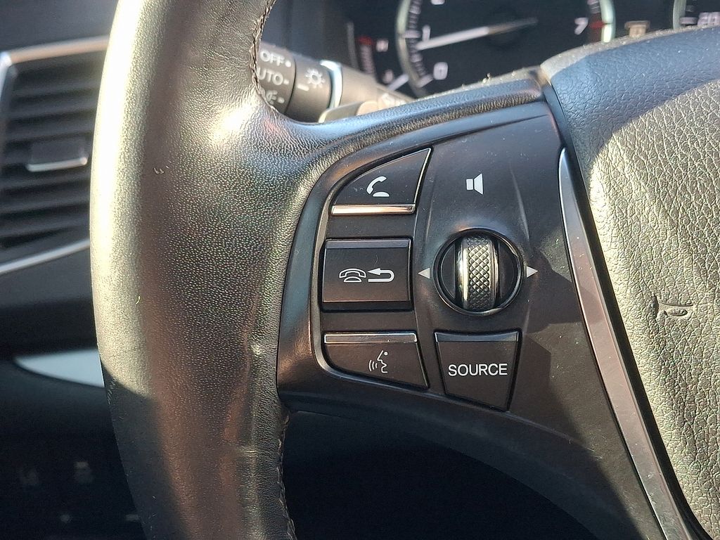 Thumbnail: 2015 Acura TLX - 20